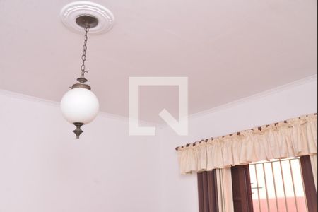 Casa à venda com 216m², 3 quartos e 4 vagasQuarto 2