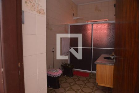 Casa à venda com 216m², 3 quartos e 4 vagasBanheiro