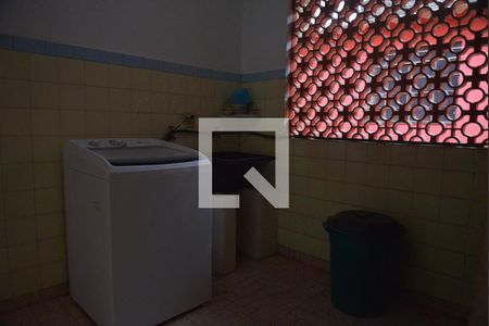 Casa à venda com 216m², 3 quartos e 4 vagasÁrea de Serviço