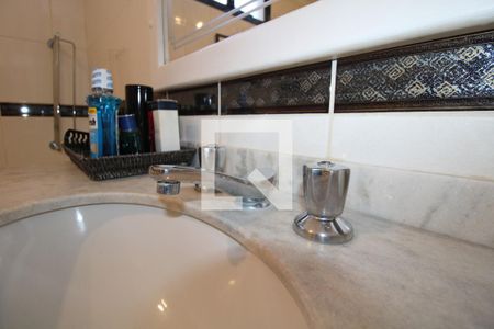 Apartamento para alugar com 213m², 3 quartos e 2 vagas Apartamento para alugar com 213m², 3 quartos e 2 vagasBanheiro