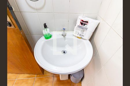 Casa à venda com 385m², 3 quartos e 2 vagas Casa à venda com 385m², 3 quartos e 2 vagasBanheiro de serviço