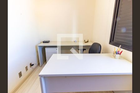 Casa à venda com 385m², 3 quartos e 2 vagas Casa à venda com 385m², 3 quartos e 2 vagasQuarto 2