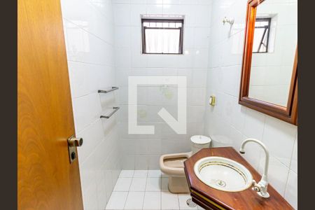 Casa à venda com 385m², 3 quartos e 2 vagas Casa à venda com 385m², 3 quartos e 2 vagasv