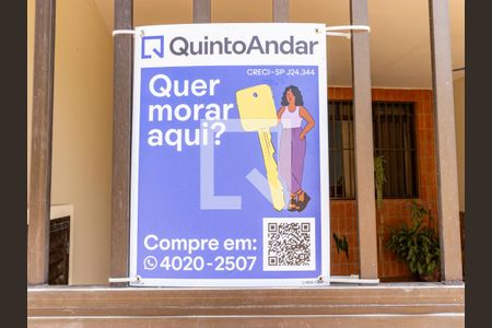 Casa à venda com 385m², 3 quartos e 2 vagas Casa à venda com 385m², 3 quartos e 2 vagasPlaquinha