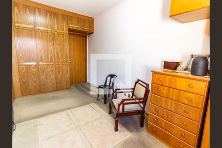 Casa à venda com 385m², 3 quartos e 2 vagas Casa à venda com 385m², 3 quartos e 2 vagasQuarto 1