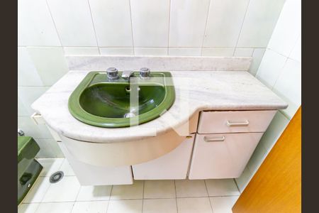 Casa à venda com 385m², 3 quartos e 2 vagas Casa à venda com 385m², 3 quartos e 2 vagasBanheiro da Suíte