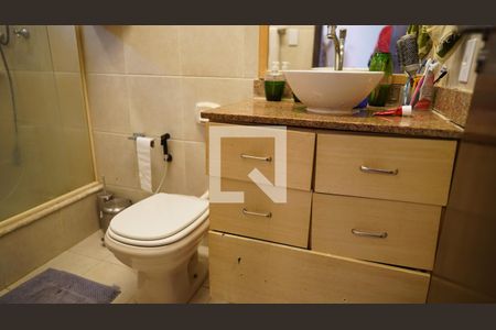 Casa à venda com 399m², 3 quartos e 2 vagasBanheiro da Suíte