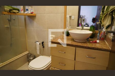 Casa à venda com 399m², 3 quartos e 2 vagasBanheiro da Suíte