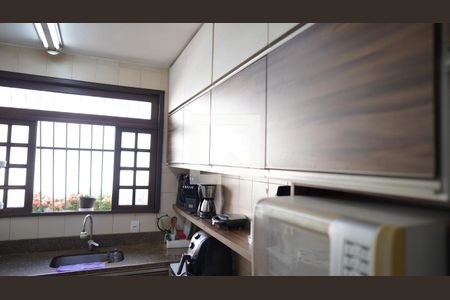 Casa à venda com 399m², 3 quartos e 2 vagasCozinha