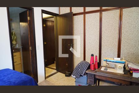 Casa à venda com 399m², 3 quartos e 2 vagasQuarto 2