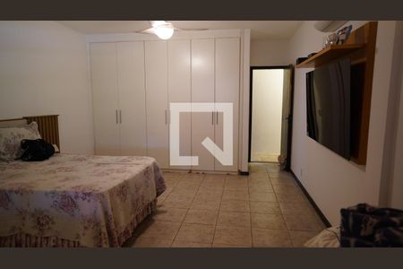 Casa à venda com 399m², 3 quartos e 2 vagasQuarto 3