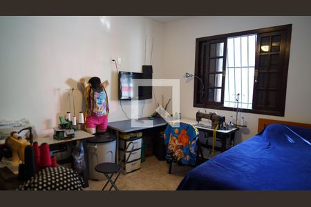 Casa à venda com 399m², 3 quartos e 2 vagasQuarto 2