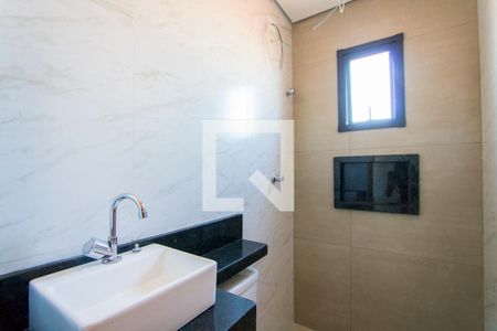 Apartamento à venda com 104m², 2 quartos e 1 vaga Apartamento à venda com 104m², 2 quartos e 1 vagaBanheiro social
