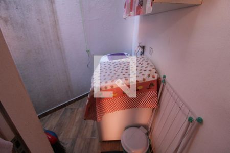 Casa à venda com 440m², 8 quartos e 4 vagasCasa 2 - Área de Serviço