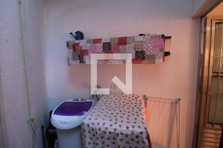 Casa à venda com 440m², 8 quartos e 4 vagasCasa 2 - Área de Serviço