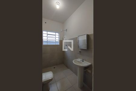 Casa à venda com 325m², 3 quartos e 6 vagas Casa à venda com 325m², 3 quartos e 6 vagasBanheiro