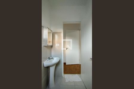 Casa à venda com 325m², 3 quartos e 6 vagas Casa à venda com 325m², 3 quartos e 6 vagasEdícula