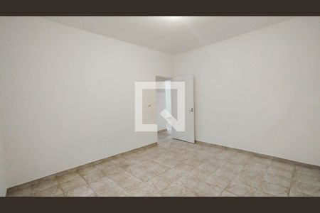 Casa à venda com 325m², 3 quartos e 6 vagas Casa à venda com 325m², 3 quartos e 6 vagasQuarto 2