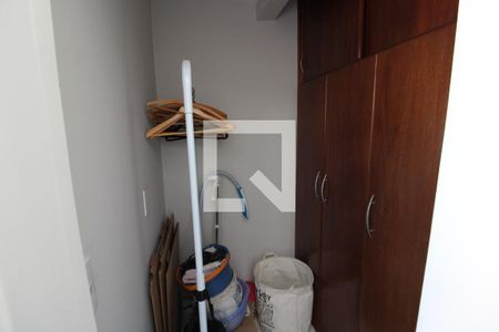 Apartamento à venda com 73m², 2 quartos e 1 vagaÁrea de Serviço