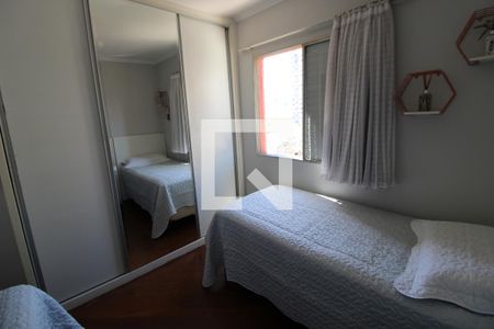 Apartamento à venda com 73m², 2 quartos e 1 vagaQuarto 2