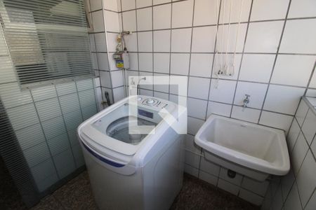 Apartamento à venda com 73m², 2 quartos e 1 vagaÁrea de Serviço