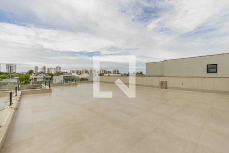 Casa de condomínio à venda com 720m², 4 quartos e 4 vagas Casa de condomínio à venda com 720m², 4 quartos e 4 vagasVaranda