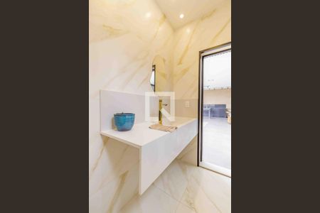 Casa de condomínio à venda com 720m², 4 quartos e 4 vagas Casa de condomínio à venda com 720m², 4 quartos e 4 vagasLavabo 2