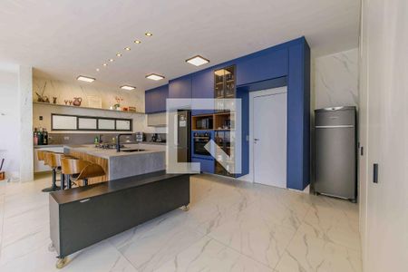 Casa de condomínio à venda com 720m², 4 quartos e 4 vagas Casa de condomínio à venda com 720m², 4 quartos e 4 vagasCozinha