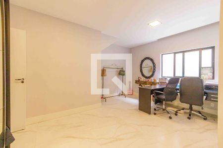 Casa de condomínio à venda com 720m², 4 quartos e 4 vagas Casa de condomínio à venda com 720m², 4 quartos e 4 vagasSuíte 4