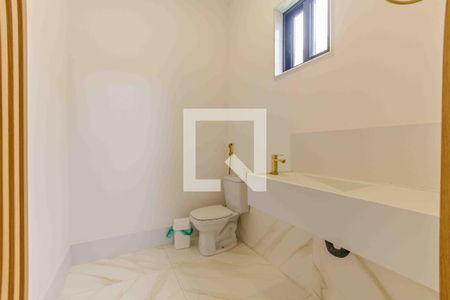 Casa de condomínio à venda com 720m², 4 quartos e 4 vagas Casa de condomínio à venda com 720m², 4 quartos e 4 vagasLavabo 1