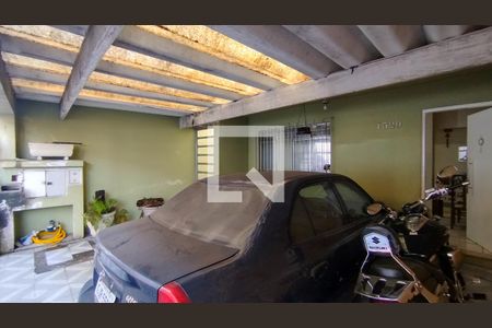 Casa à venda com 220m², 3 quartos e 2 vagas Casa à venda com 220m², 3 quartos e 2 vagasGaragem