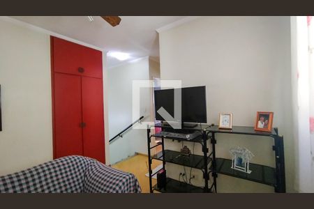 Casa à venda com 220m², 3 quartos e 2 vagas Casa à venda com 220m², 3 quartos e 2 vagasSala 2º Piso