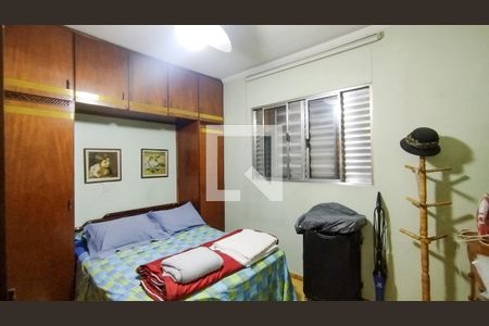 Casa à venda com 220m², 3 quartos e 2 vagas Casa à venda com 220m², 3 quartos e 2 vagasSuíte