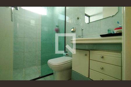 Casa à venda com 220m², 3 quartos e 2 vagas Casa à venda com 220m², 3 quartos e 2 vagasBanheiro da Suíte