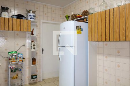 Casa à venda com 220m², 3 quartos e 2 vagas Casa à venda com 220m², 3 quartos e 2 vagasCozinha