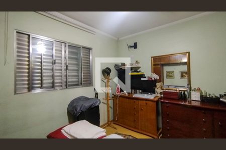 Casa à venda com 220m², 3 quartos e 2 vagas Casa à venda com 220m², 3 quartos e 2 vagasSuíte