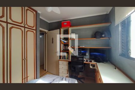 Casa à venda com 220m², 3 quartos e 2 vagas Casa à venda com 220m², 3 quartos e 2 vagasQuarto 2