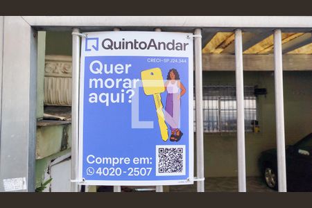 Casa à venda com 220m², 3 quartos e 2 vagas Casa à venda com 220m², 3 quartos e 2 vagasPlaquinha