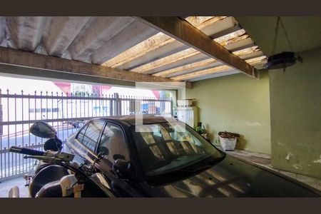 Casa à venda com 220m², 3 quartos e 2 vagas Casa à venda com 220m², 3 quartos e 2 vagasGaragem