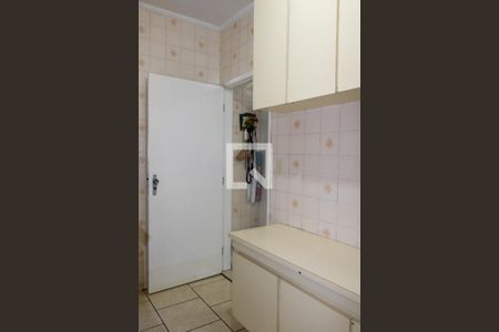 Casa à venda com 220m², 3 quartos e 2 vagas Casa à venda com 220m², 3 quartos e 2 vagasÁrea de Serviço