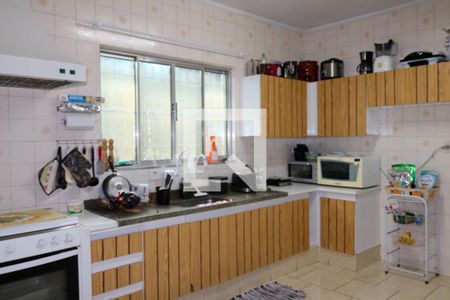 Casa à venda com 220m², 3 quartos e 2 vagas Casa à venda com 220m², 3 quartos e 2 vagasCozinha