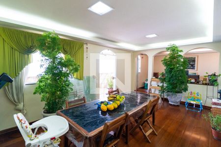 Apartamento à venda com 166m², 4 quartos e 2 vagas Apartamento à venda com 166m², 4 quartos e 2 vagasSala da Cobertura