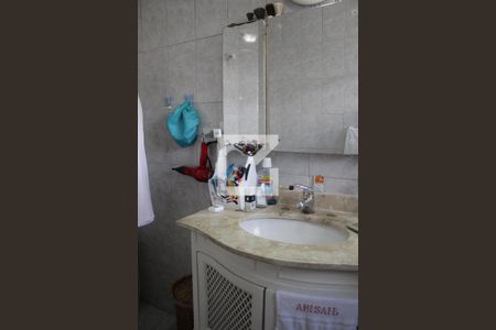 Casa à venda com 191m², 3 quartos e 5 vagasBanheiro