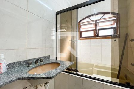 Casa à venda com 250m², 3 quartos e 3 vagas Casa à venda com 250m², 3 quartos e 3 vagasBanheiro - Suíte 1