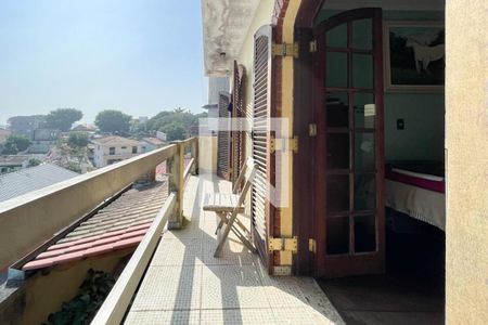 Casa à venda com 250m², 3 quartos e 3 vagas Casa à venda com 250m², 3 quartos e 3 vagasSacada - Suítes 1 e 2