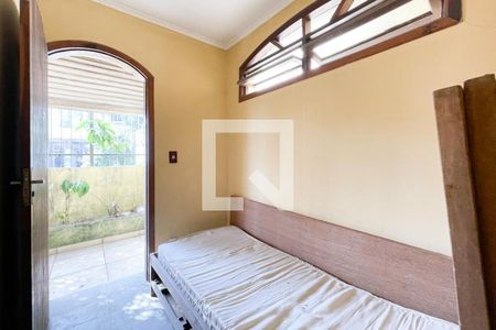 Casa à venda com 250m², 3 quartos e 3 vagas Casa à venda com 250m², 3 quartos e 3 vagasSuíte 3