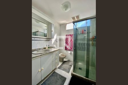 Apartamento à venda com 82m², 3 quartos e 1 vaga Apartamento à venda com 82m², 3 quartos e 1 vagaBanheiro 1