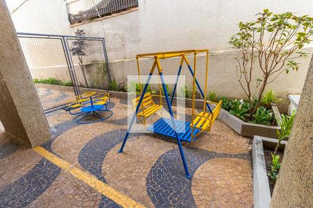 Apartamento à venda com 96m², 2 quartos e 1 vaga Apartamento à venda com 96m², 2 quartos e 1 vagaÁrea comum - Playground