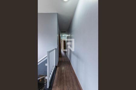 Corredor de casa para alugar com 3 quartos, 200m² em Quinta da Paineira, São Paulo