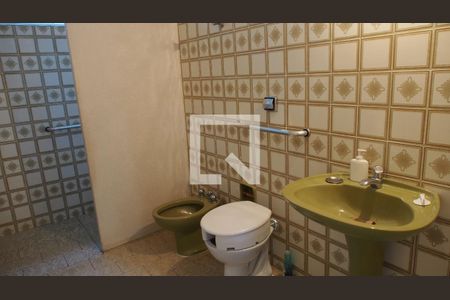 Casa para alugar com 296m², 3 quartos e 2 vagasBanheiro da Suíte